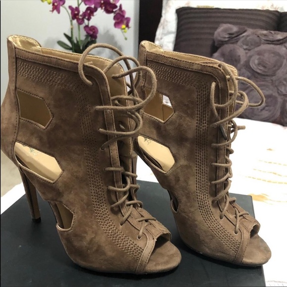 Joes jeans Humbolt lace up booties - Picture 1 of 8